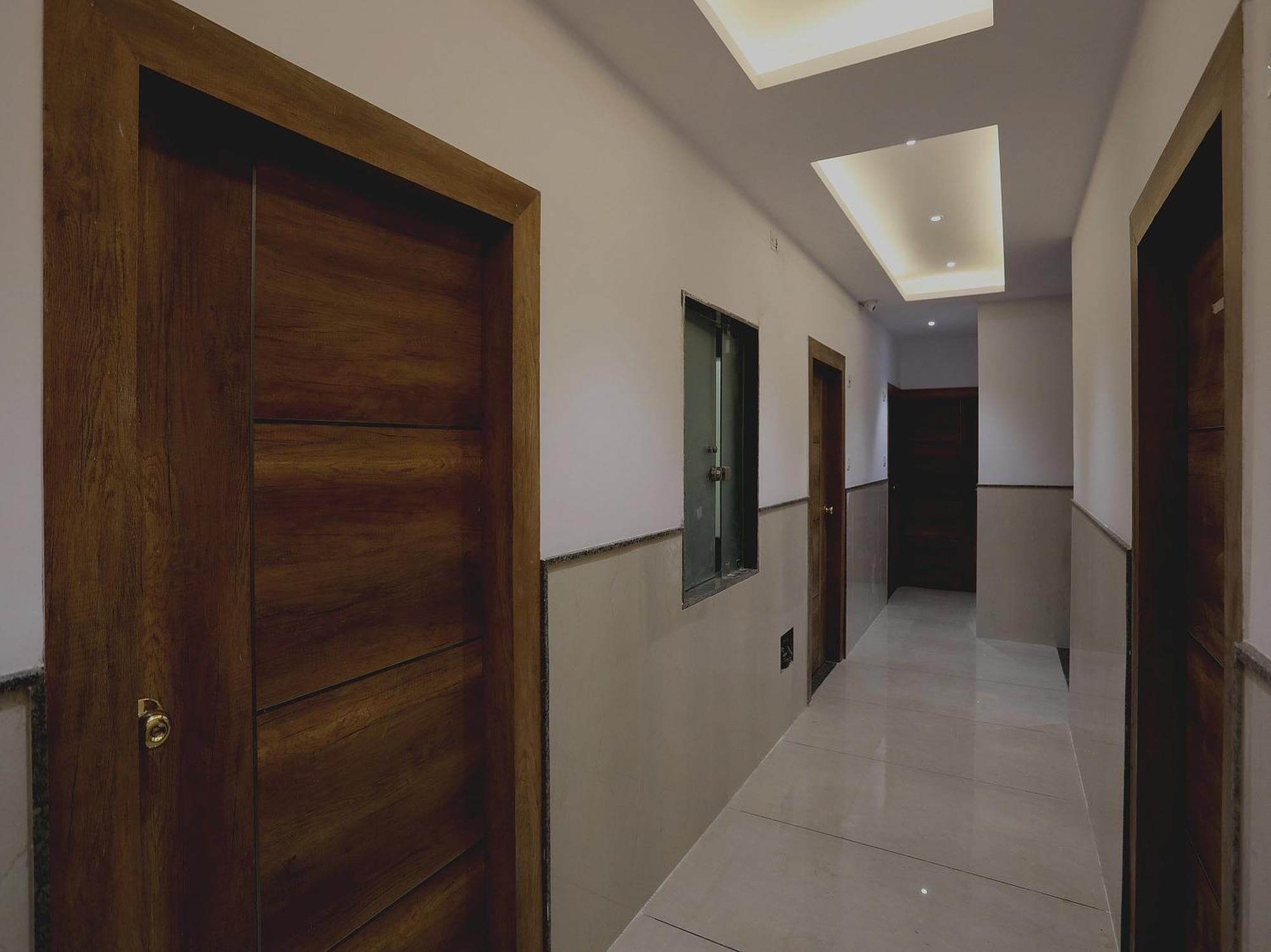 Hotel Ivy New Delhi Exterior photo