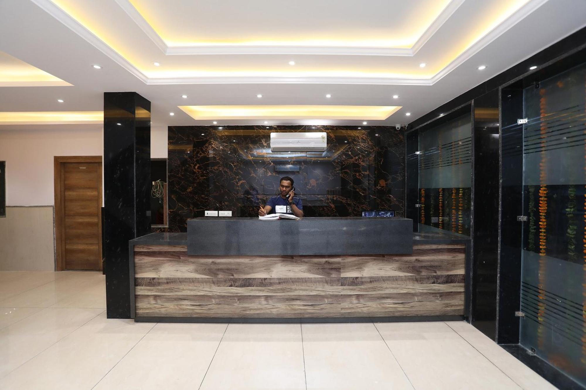 Hotel Ivy New Delhi Exterior photo